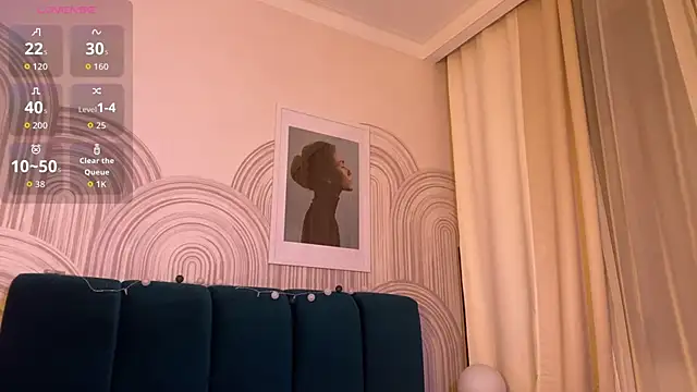 viviann evans online show from December 19, 12:25 am