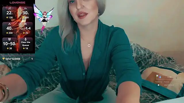 Snapshot of ElysonLang chatting on October 24, 6:51 pm ElysonLang online show from October 24, 6:51 pm