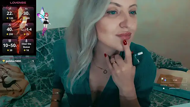 Snapshot of ElysonLang chatting on October 25, 6:52 pm ElysonLang online show from October 25, 6:52 pm