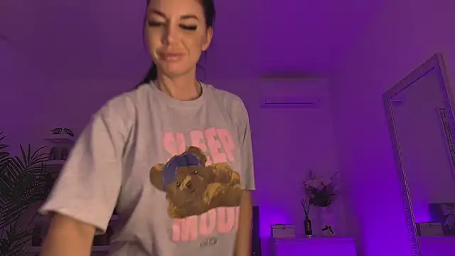 Snapshot of MissyJ chatting on January 17, 9:06 pm MissyJ online show from January 17, 9:06 pm
