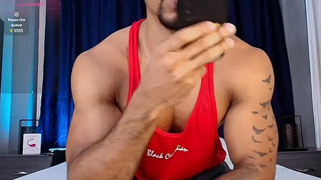 Snapshot of Manolo_Hot1 chatting on March 13, 2:44 pm Manolo Hot1 online show from March 13, 2:44 pm