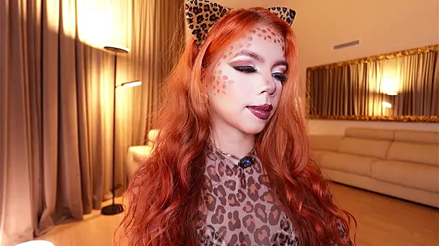 Snapshot of MollyHeadley chatting on October 31, 5:09 pm MollyHeadley online show from October 31, 5:09 pm