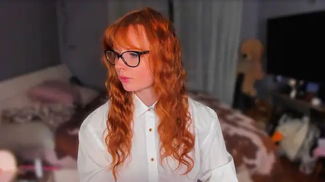 KlementinaBbG online show from January 11, 9:00 pm