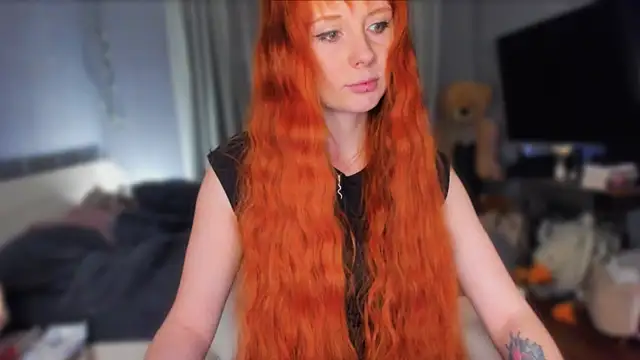 KlementinaBbG online show from March 26, 8:51 pm