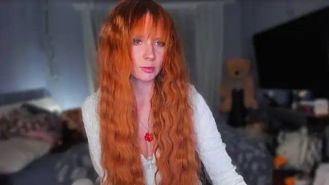 KlementinaBbG online show from April 12, 8:23 pm