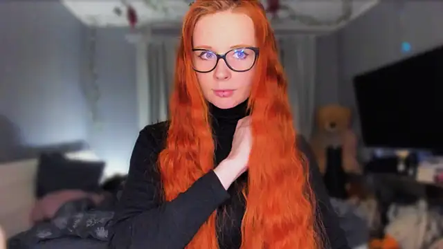 KlementinaBbG online show from March 27, 8:54 pm