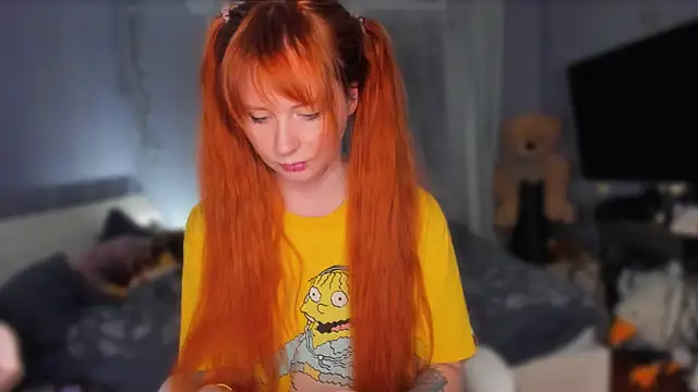 KlementinaBbG online show from March 29, 8:54 pm