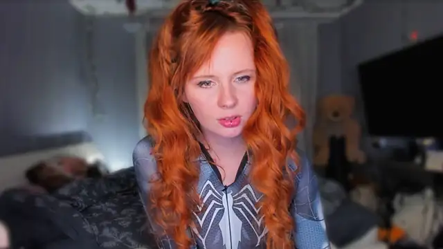 KlementinaBbG online show from April 7, 9:05 pm