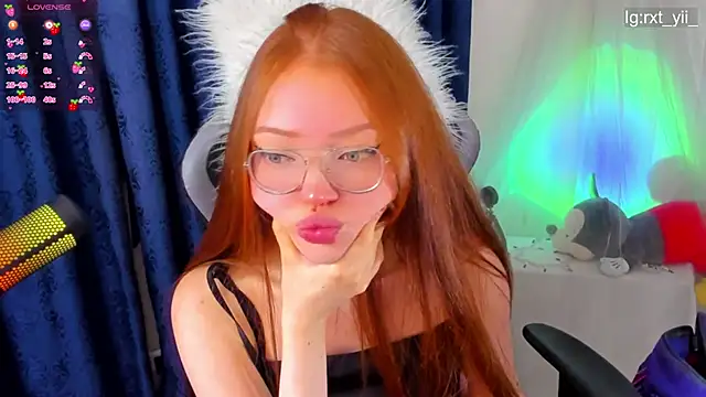 Snapshot of Asian_volcoba_a chatting on October 15, 3:49 am Asian volcoba a online show from October 15, 3:49 am
