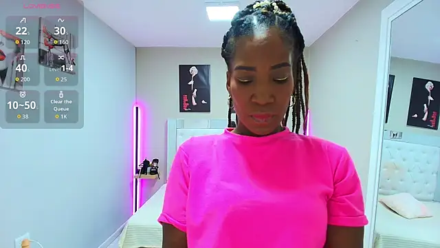 kimmturner online show from November 26, 12:38 pm