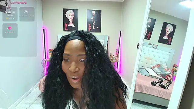 Snapshot of kimmturner chatting on June 3, 12:50 pm kimmturner online show from June 3, 12:50 pm