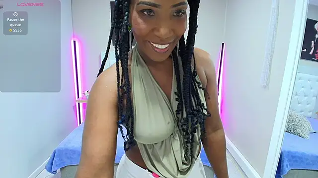 kimmturner online show from September 17, 12:40 pm