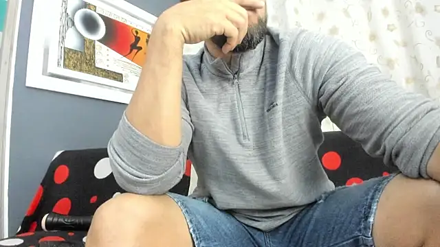 Snapshot of JULESLAKES chatting on October 6, 1:23 pm JULESLAKES online show from October 6, 1:23 pm