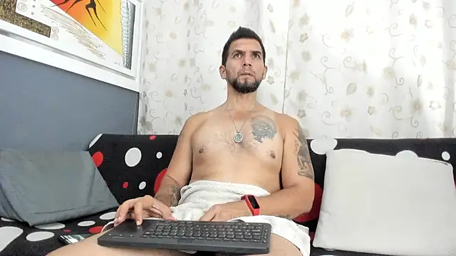 JULESLAKES online show from November 16, 3:55 am