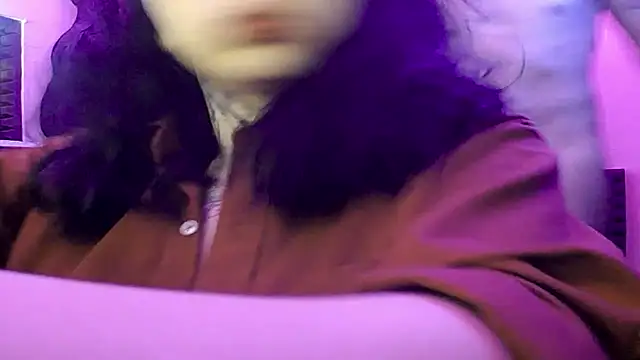 zoejhonny online show from December 19, 1:20 am