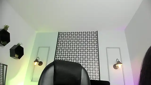 Snapshot of Amber_gold_ chatting on June 17, 2:55 am Amber gold online show from June 17, 2:55 am