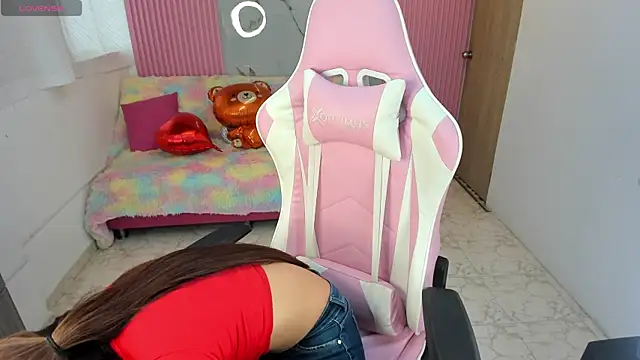 Snapshot of Abby15_ chatting on February 27, 12:01 pm Abby15 online show from February 27, 12:01 pm