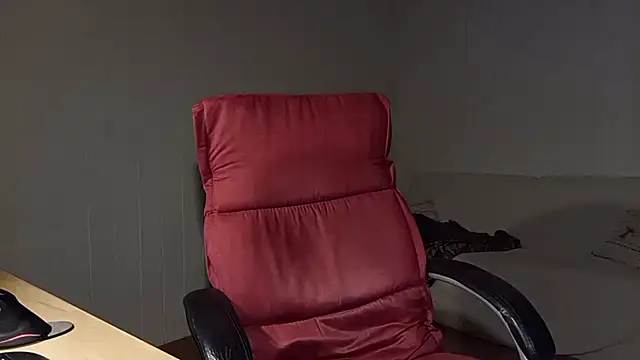 Snapshot of Rainfish chatting on December 31, 4:04 pm Rainfish online show from December 31, 4:04 pm