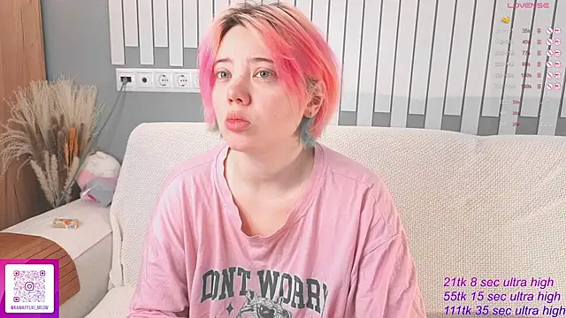   KawaiiYuki   online show from November 3, 7:35 am