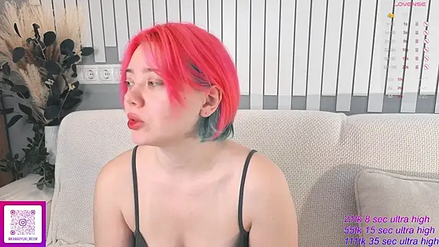   KawaiiYuki   online show from November 17, 6:39 am