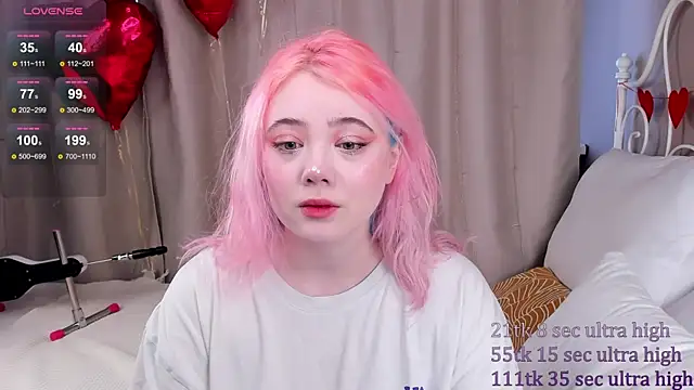 Snapshot of __KawaiiYuki__ chatting on February 13, 8:38 am   KawaiiYuki   online show from February 13, 8:38 am