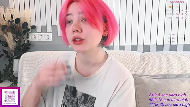   KawaiiYuki   online show from November 16, 6:29 am