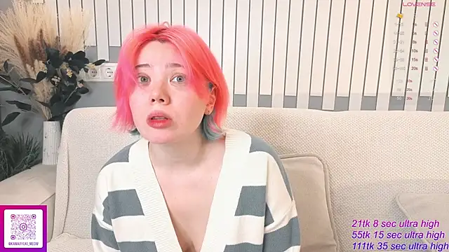   KawaiiYuki   online show from November 27, 10:16 am