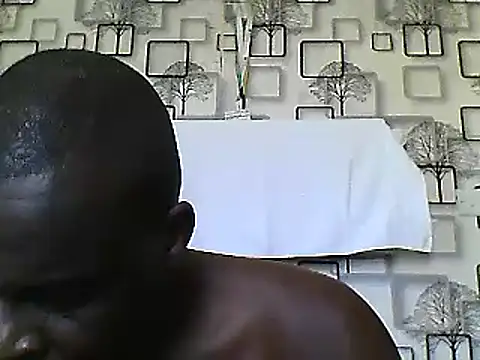 Snapshot of Chumba_001 chatting on February 9, 7:37 am Chumba 001 online show from February 9, 7:37 am