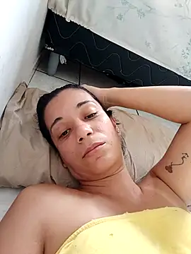 Snapshot of marcelinha30 chatting on February 20, 6:46 pm marcelinha30 online show from February 20, 6:46 pm