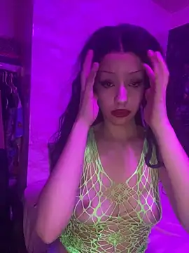 Katalinastarr online show from December 4, 9:18 pm