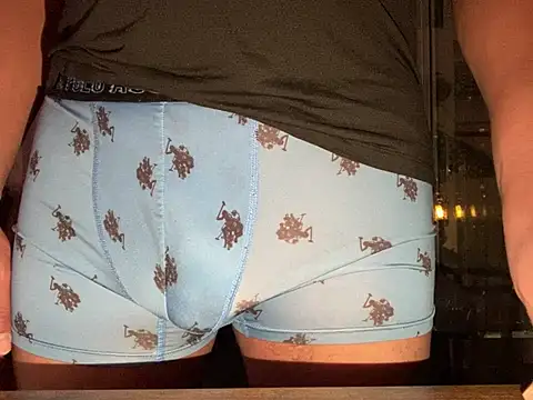 Snapshot of ThickDick_Daddy chatting on February 9, 6:22 am ThickDick Daddy online show from February 9, 6:22 am