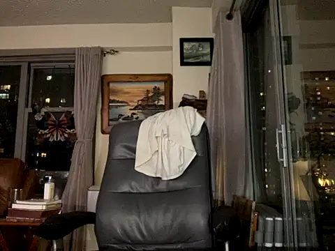 ThickDick Daddy online show from October 13, 12:01 am