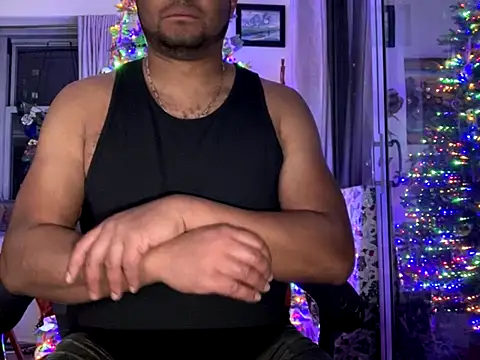 Snapshot of ThickDick_Daddy chatting on December 5, 7:40 am ThickDick Daddy online show from December 5, 7:40 am