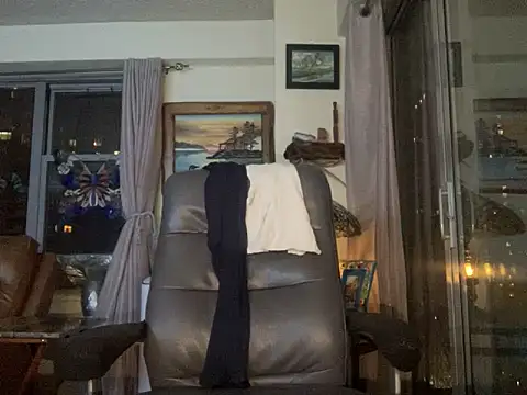 ThickDick Daddy online show from March 25, 5:40 am