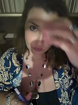 Snapshot of Novababy18 chatting on June 2, 9:26 pm Novababy18 online show from June 2, 9:26 pm