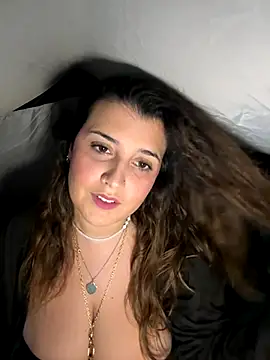 Snapshot of Novababy18 chatting on October 19, 10:12 pm Novababy18 online show from October 19, 10:12 pm