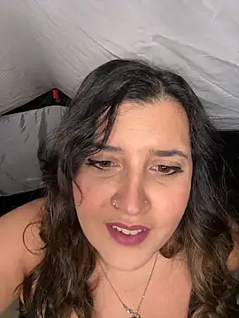 Snapshot of Novababy18 chatting on December 18, 10:02 pm Novababy18 online show from December 18, 10:02 pm