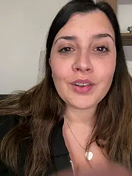 Snapshot of Novababy18 chatting on January 11, 10:27 pm Novababy18 online show from January 11, 10:27 pm