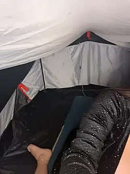 Snapshot of Novababy18 chatting on February 22, 10:44 pm Novababy18 online show from February 22, 10:44 pm