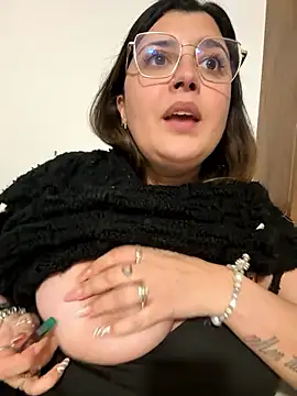 Snapshot of Novababy18 chatting on January 13, 10:13 pm Novababy18 online show from January 13, 10:13 pm