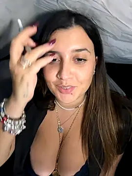 Snapshot of Novababy18 chatting on October 30, 12:09 am Novababy18 online show from October 30, 12:09 am