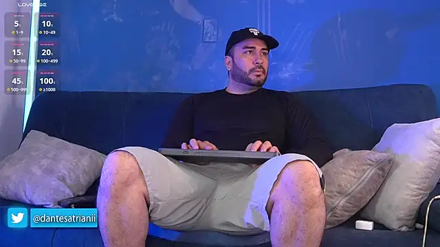 Snapshot of dantesatrianii chatting on December 2, 3:30 am dantesatrianii online show from December 2, 3:30 am