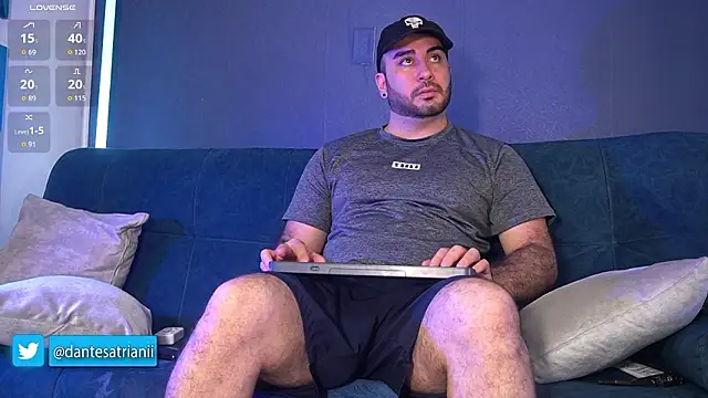 Snapshot of dantesatrianii chatting on February 25, 2:56 am dantesatrianii online show from February 25, 2:56 am