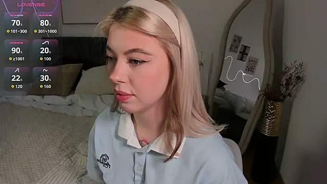 SimonaGerry online show from November 30, 4:35 am