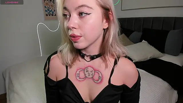 SimonaGerry online show from November 15, 4:27 am