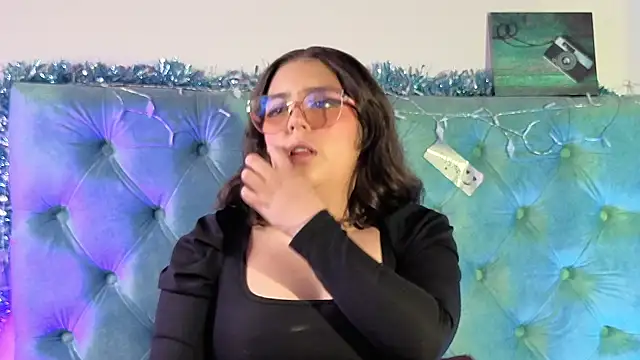 Paola Lyon  online show from January 13, 6:34 pm