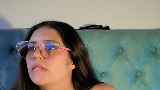 Paola Lyon  online show from September 27, 6:52 am