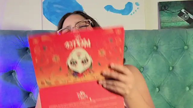 Paola Lyon  online show from April 16, 6:30 pm