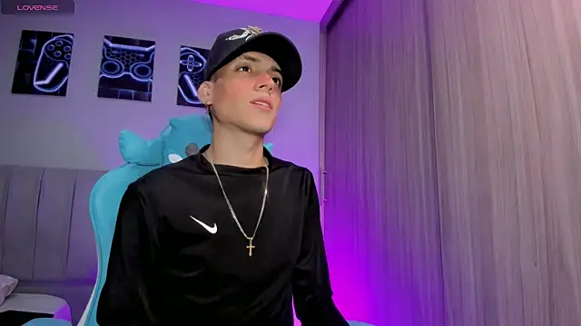 jake and joaquin online show from September 11, 3:28 am