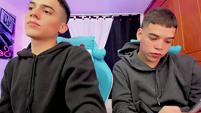 jake and joaquin online show from December 8, 8:41 am